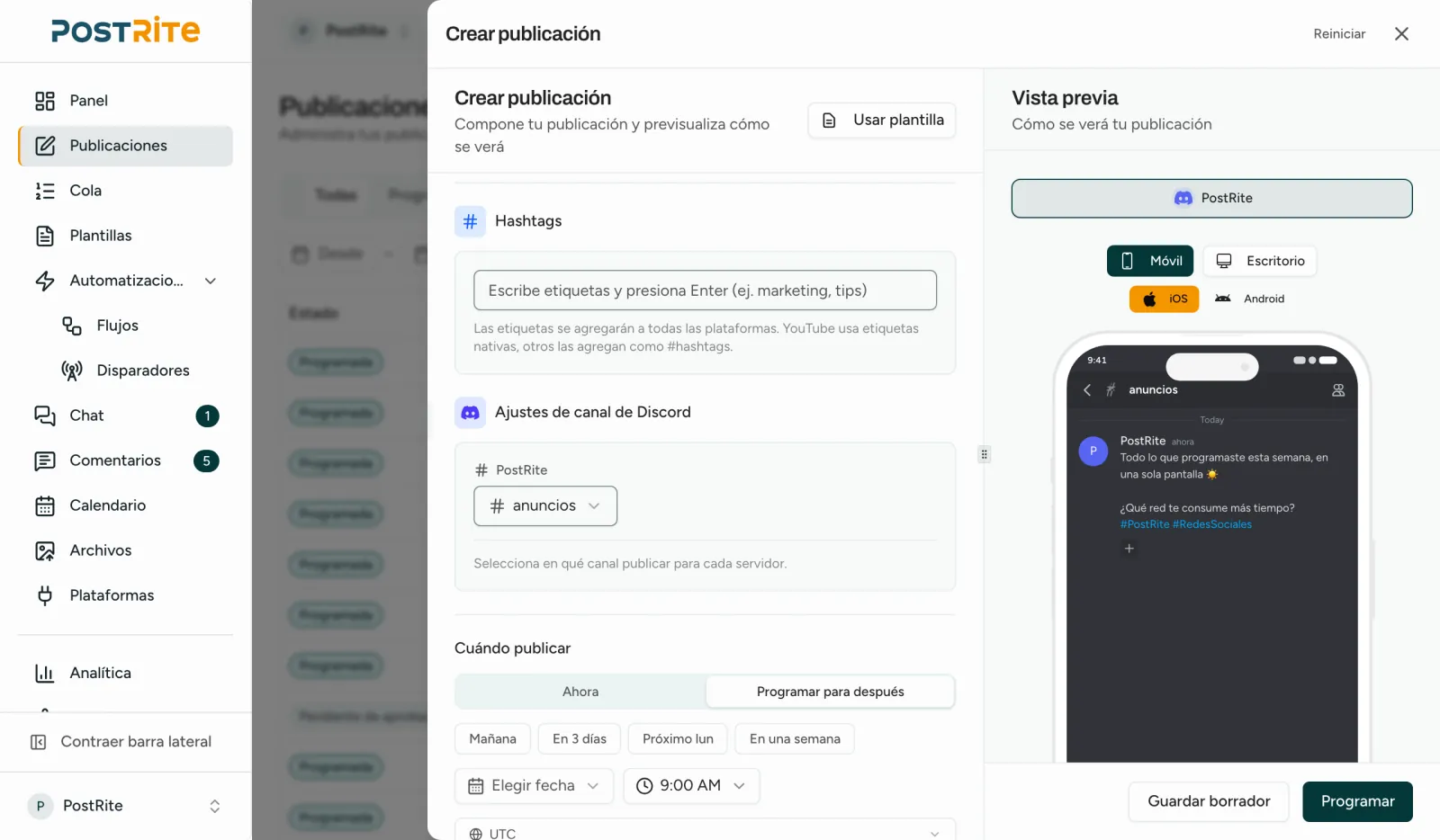 El editor con un servidor de Discord seleccionado, mostrando el selector de canal junto a la vista previa de Discord