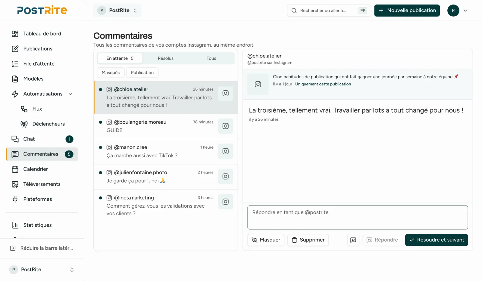 La boîte Commentaires avec des commentaires Instagram en attente, dont un ouvert