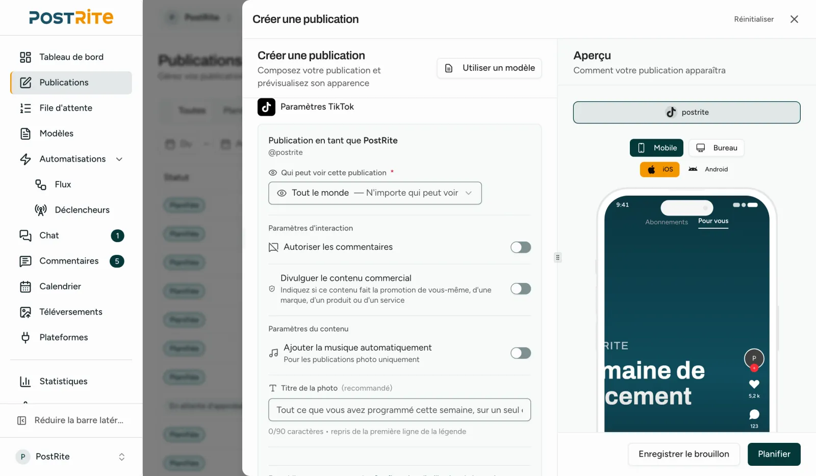 L'éditeur avec un compte TikTok sélectionné, affichant le niveau de confidentialité, les interactions et le titre de la photo à côté de l'aperçu TikTok