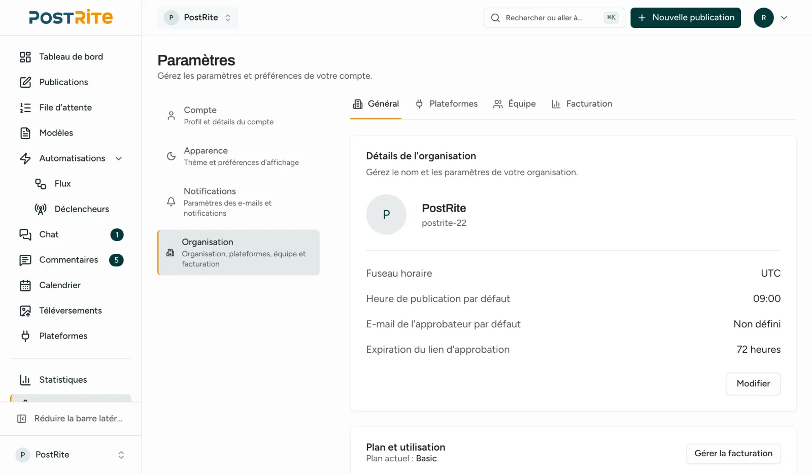 Les paramètres de l'organisation avec le nom, le fuseau horaire, l'heure de publication par défaut et l'expiration du lien d'approbation